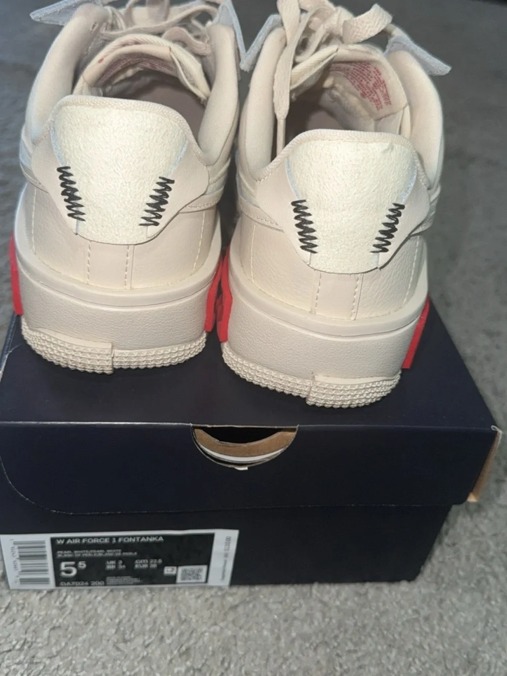 Nike Kids Cream/White Low-Top Sneakers with Multicolor Swoosh